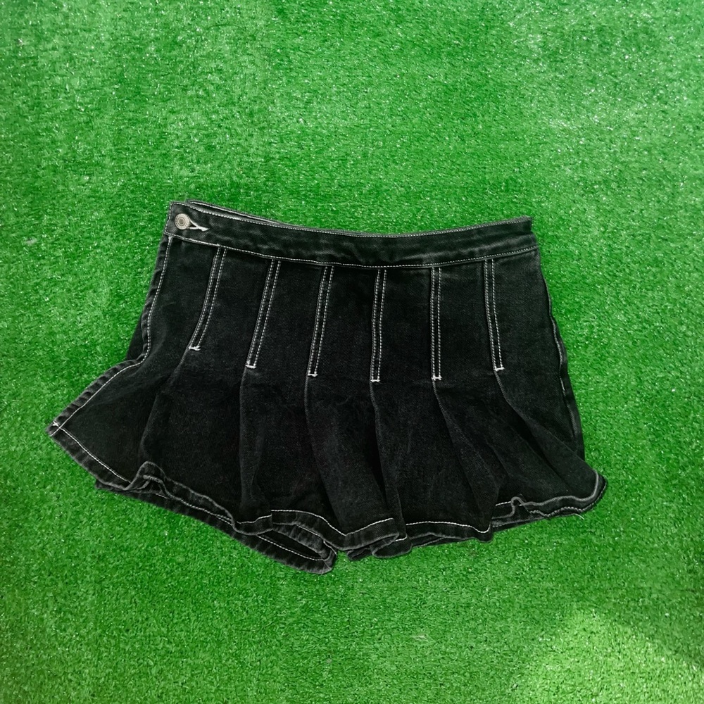 Brandy Melville skort